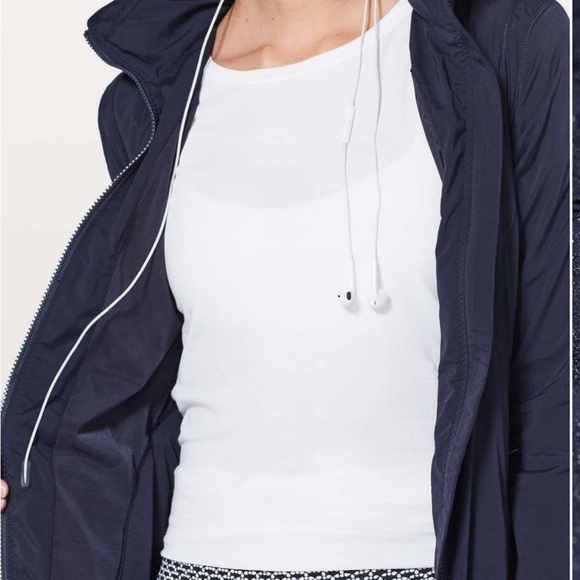 LULULEMON Such A Cinch Jacket in Midnight Navy - Picture 3 of 15